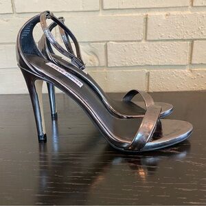 Steve Madden Stecy women sz 8.5 metallic silver ankle strap open toe heels Sexy